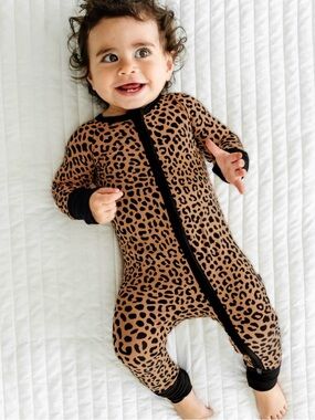 Little Sleepies classic leopard zippy
